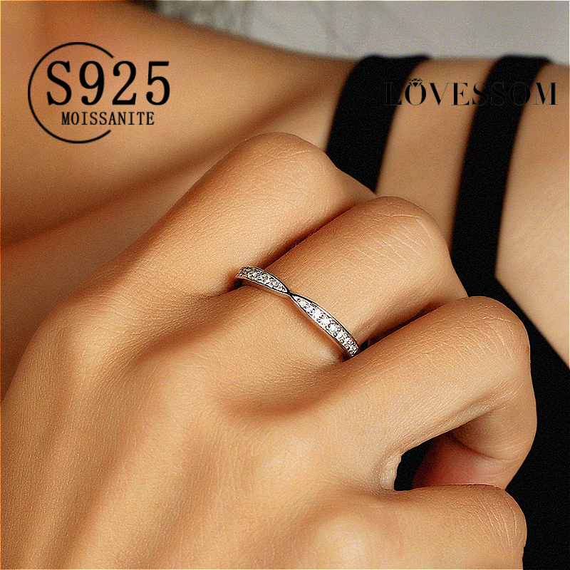 S925 0.13 Carat Moissanite Cross Row Ring, Personalized